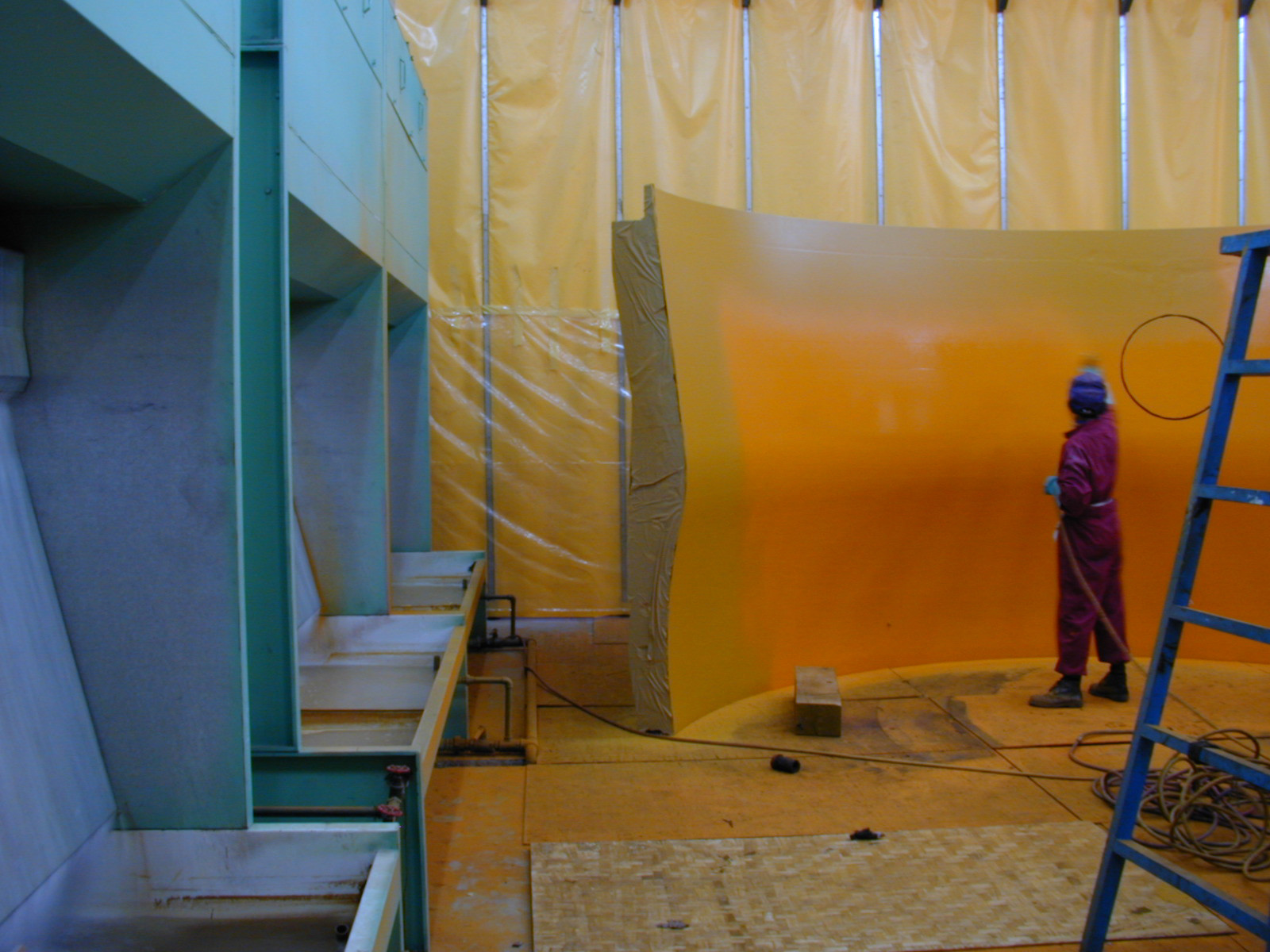 Manual Folding Booth Bus Spray Booth Gas Heating Back Wall Extraction